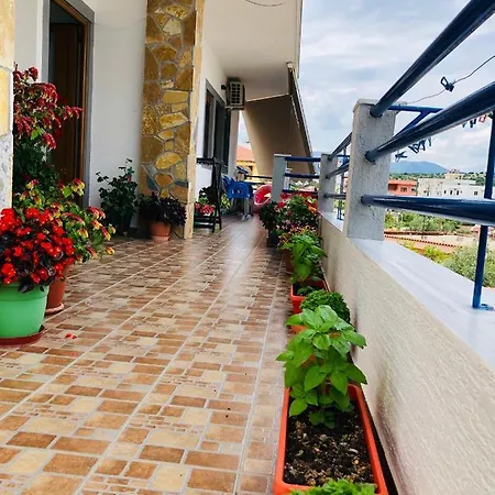 ゲストハウス Jasmine クサミル