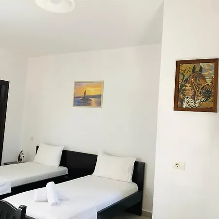 Jasmine Gasthuis Ksamil