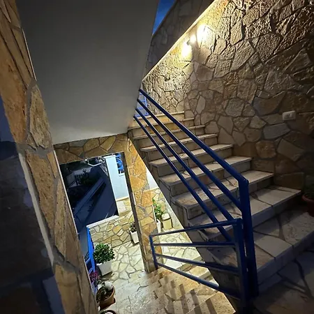 Jasmine Gasthuis Ksamil