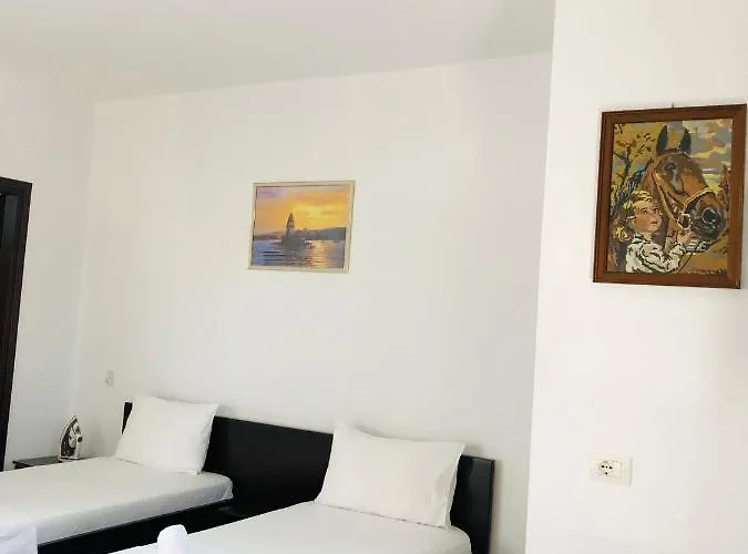 Jasmine Gasthof Ksamil